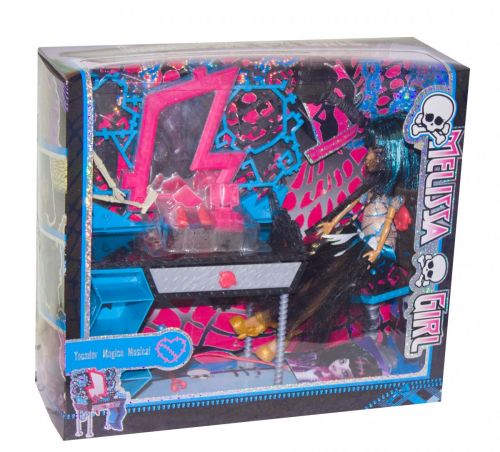 Уцiнка.  Меблі з лялькою "Monster High (Школа Монстр Хай)" №1 - розірвана коробка та брудна фото