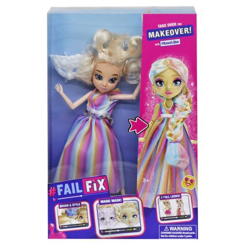 Уцінка.  Ляльковий набір "FailFix" - Немає в комплекті: підставка для ляльки, аксесуари, туфельки, дві крейди для макіяжу, однієї маски та гребінець. фото