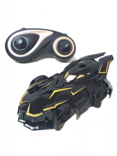 Уценка.  Машинка антигравитационная "Бэтмобиль" Откололся кусочек пластика  мініатюра фото 1